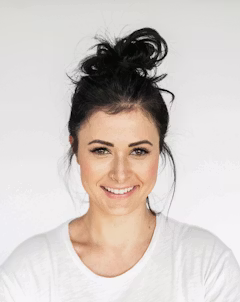 Sarah M., verified Anayksh client in Ontario